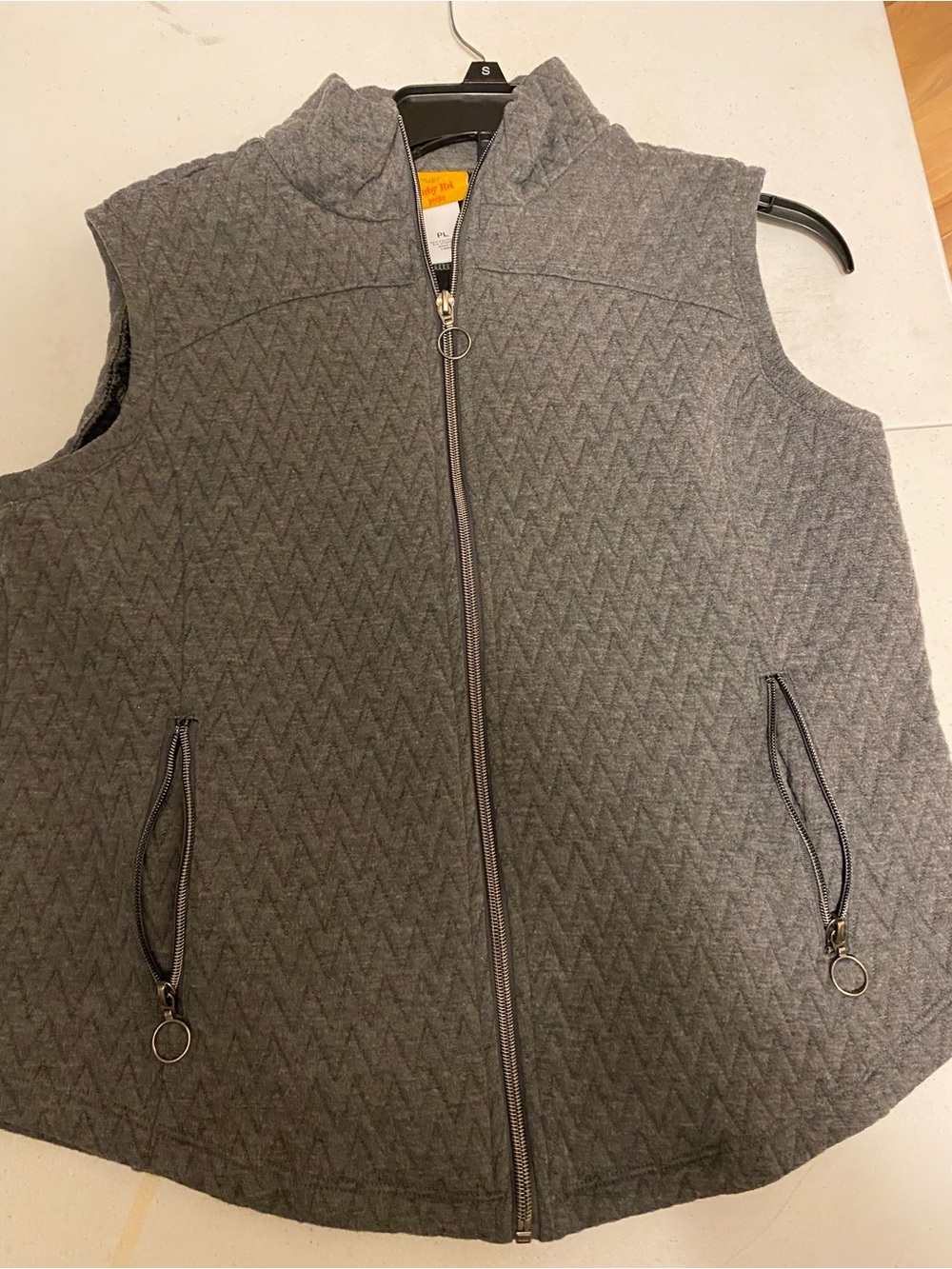 Ruby Rd. Quilted Gray Sleeveless Zip-Up Vest